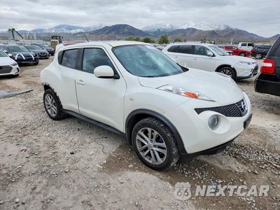 Czwarte zdjęcie samochodu z boku: 2013 NISSAN JUKE S/SV/SL VIN:JN8AF5MV6DT216093 - miniatura