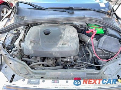 Zdjęcie 7 z 10 samochodu: 2016 VOLVO XC60 T5 VIN:YV440MDJ6G2845538 - miniatura