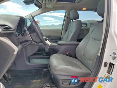 Zdjęcie 7 z 13 samochodu: 2024 TOYOTA SIENNA XLE VIN:5TDJRKEC0RS210973 - miniatura