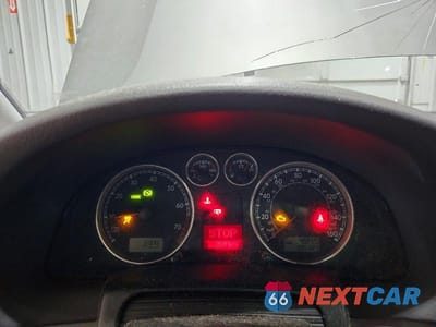 Zdjęcie 9 z 13 samochodu: 2004 VOLKSWAGEN PASSAT GLS VIN:WVWVD63B94E174300 - miniatura