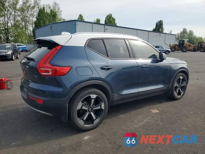 Trzecie zdjęcie samochodu z tyłu: 2021 VOLVO XC40 T5 MOMENTUM VIN:YV4162UK6M2561949 - miniatura