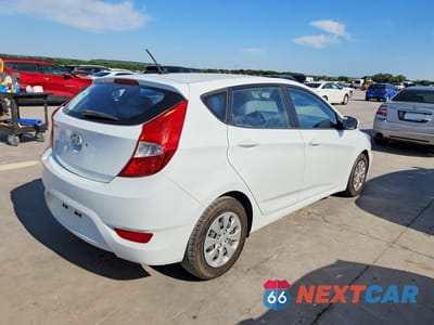 Trzecie zdjęcie samochodu z tyłu: 2015 HYUNDAI ACCENT GS VIN:KMHCT5AE7FU219739 - miniatura