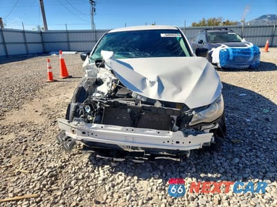 Piąte zdjęcie samochodu w środku: 2016 SUBARU IMPREZA VIN:JF1GJAA67GG006096 - miniatura