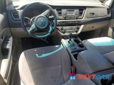 Zdjęcie 8 z 13 samochodu: 2016 KIA SEDONA LX VIN:KNDMB5C18G6163208 - miniatura