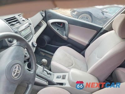Zdjęcie 8 z 12 samochodu: 2006 TOYOTA RAV4 BASE VIN:JTMBK33V266007419 - miniatura