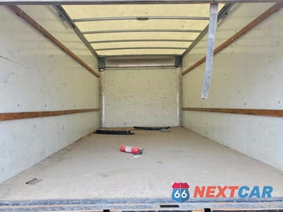 Zdjęcie 10 z 14 samochodu: 2021 GMC SAVANA CUTAWAY G3500 BOX TRUCK VIN:7GZ37TC78MN006627 - miniatura