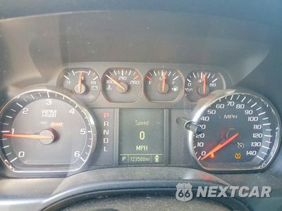 Zdjęcie 9 z 13 samochodu: 2017 CHEVROLET SILVERADO K1500 VIN:3GCUKNEC7HG481920 - miniatura