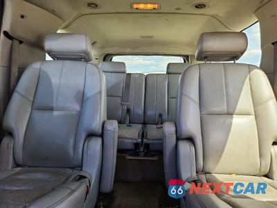 Zdjęcie 10 z 13 samochodu: 2007 GMC YUKON XL K1500 VIN:1GKFK16357J256378 - miniatura