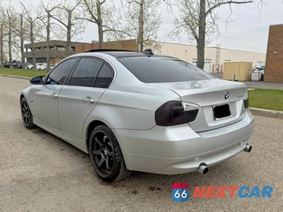 Trzecie zdjęcie samochodu z tyłu: 2007 BMW 335 I VIN:WBAVB73527PA86445 - miniatura