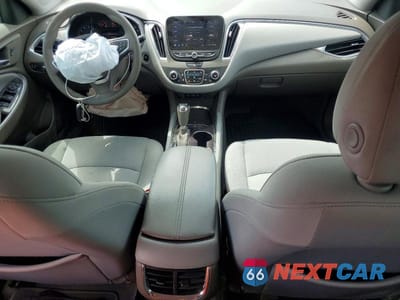 Zdjęcie 8 z 12 samochodu: 2019 CHEVROLET MALIBU LT VIN:1G1ZD5ST3KF165114 - miniatura