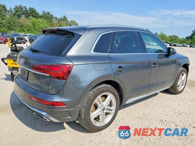 Trzecie zdjęcie samochodu z tyłu: 2025 AUDI Q5 E PREMIUM PLUS 55 VIN:WA1E2AFY5S2010138 - miniatura