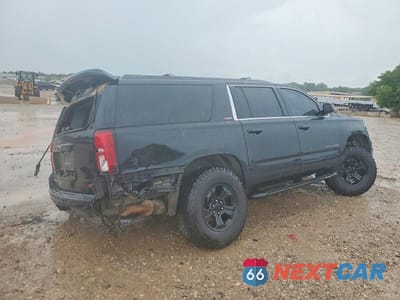 Trzecie zdjęcie samochodu z tyłu: 2017 CHEVROLET SUBURBAN K1500 LT VIN:1GNSKHKC6HR250656 - miniatura