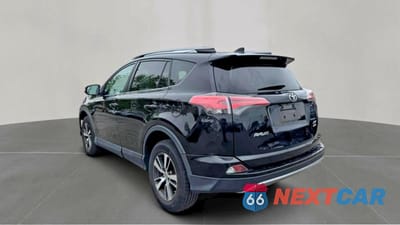 Trzecie zdjęcie samochodu z tyłu: 2017 TOYOTA RAV4 XLE VIN:2T3RFREV0HW654552 - miniatura