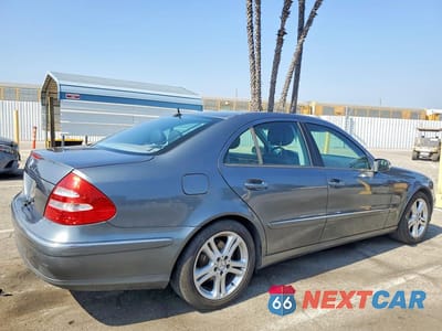 Trzecie zdjęcie samochodu z tyłu: 2006 MERCEDES-BENZ E 350 VIN:WDBUF56J36A934913 - miniatura