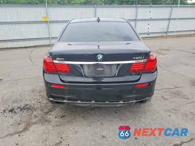 Zdjęcie 6 z 12 samochodu: 2014 BMW 750 XI VIN:WBAYB6C53ED224352 - miniatura