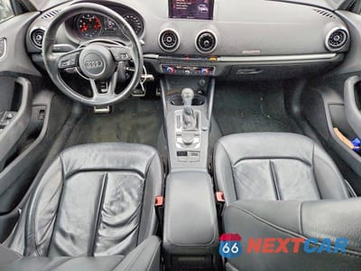 Zdjęcie 8 z 12 samochodu: 2018 AUDI A3 PREMIUM VIN:WAUAUGFF6J1045871 - miniatura