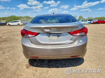 Zdjęcie 6 z 12 samochodu: 2013 HYUNDAI ELANTRA GLS VIN:5NPDH4AEXDH445852 - miniatura
