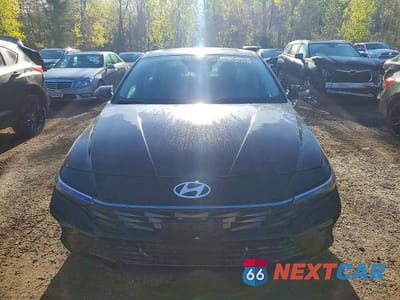 Piąte zdjęcie samochodu w środku: 2025 HYUNDAI ELANTRA LIMITED VIN:KMHLN4DJ5SU123096 - miniatura