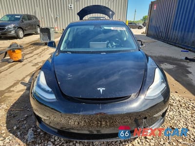Piąte zdjęcie samochodu w środku: 2019 TESLA MODEL 3 VIN:5YJ3E1EA2KF189972 - miniatura