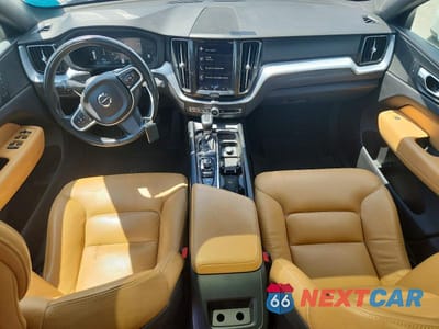 Zdjęcie 8 z 13 samochodu: 2019 VOLVO XC60 T6 VIN:YV4A22RK1K1348317 - miniatura