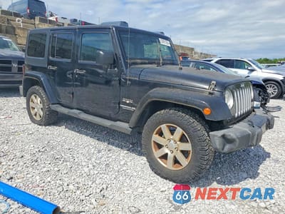 Czwarte zdjęcie samochodu z boku: 2016 JEEP WRANGLER UNLIMITED SAHARA VIN:1C4BJWEG3GL248489 - miniatura