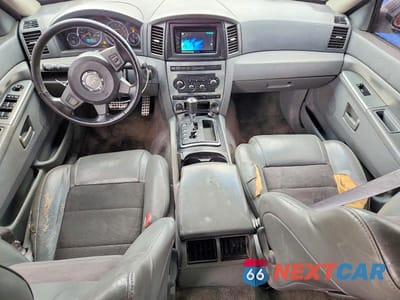 Zdjęcie 8 z 14 samochodu: 2007 JEEP GRAND CHEROKEE SRT-8 VIN:1J8HR78337C502728 - miniatura