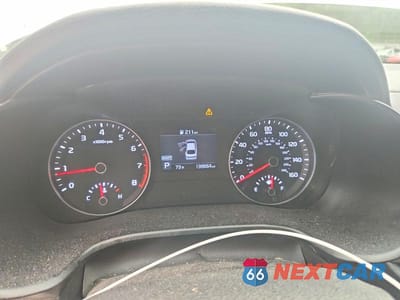Zdjęcie 9 z 12 samochodu: 2019 KIA FORTE FE VIN:3KPF24ADXKE110190 - miniatura