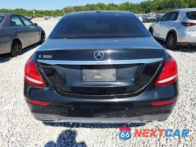 Zdjęcie 6 z 12 samochodu: 2017 MERCEDES-BENZ E 300 VIN:WDDZF4JB5HA022407 - miniatura