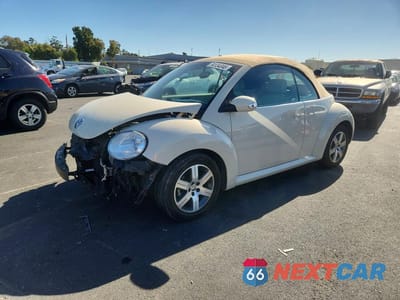 2006 VOLKSWAGEN NEW BEETLE CONVERTIBLE OPTION PACKAGE 1 3VWRG31Y06M320253 - główne zdjęcie licytacji z USA - miniatura