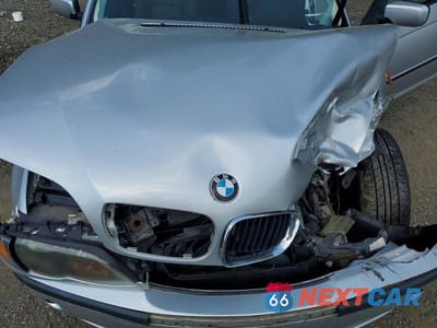 Zdjęcie 11 z 12 samochodu: 2004 BMW 325 XI VIN:WBAEU33474PM59403 - miniatura