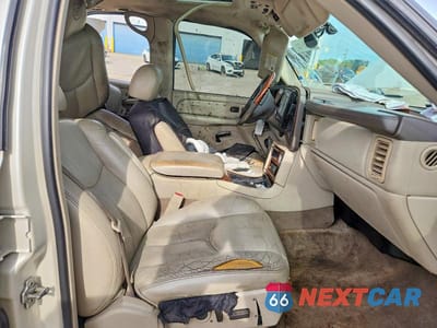 Zdjęcie 7 z 14 samochodu: 2005 CADILLAC ESCALADE LUXURY VIN:1GYEK63N05R127791 - miniatura