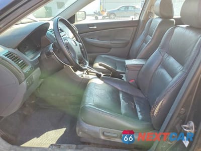 Zdjęcie 7 z 13 samochodu: 2003 HONDA ACCORD EX VIN:1HGCM66553A099518 - miniatura