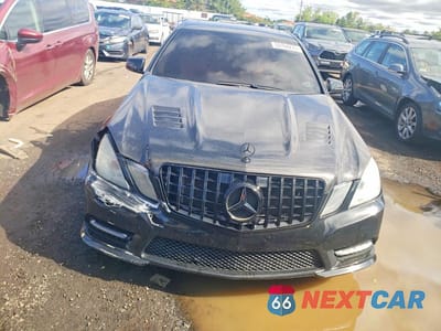 Piąte zdjęcie samochodu w środku: 2013 MERCEDES-BENZ E 350 4MATIC VIN:WDDHF8JB6DA717931 - miniatura