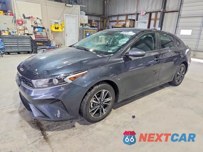 2023 KIA FORTE LXS 3KPF24AD4PE601555 - główne zdjęcie licytacji z USA - miniatura