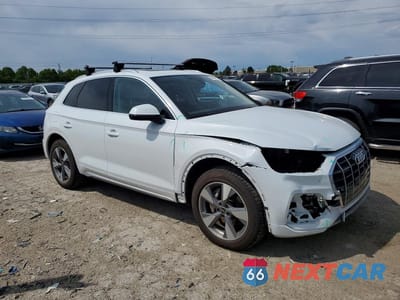 Czwarte zdjęcie samochodu z boku: 2023 AUDI Q5 PREMIUM 40 VIN:WA1ABAFY4P2080395 - miniatura
