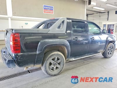 Trzecie zdjęcie samochodu z tyłu: 2009 CHEVROLET AVALANCHE K1500 LT VIN:3GNFK22089G179921 - miniatura