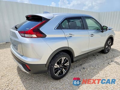 Trzecie zdjęcie samochodu z tyłu: 2026 MITSUBISHI ECLIPSE CROSS SE VIN:JA4ATWAA4TZ013608 - miniatura