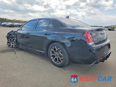 Drugie zdjęcie samochodu z przodu: 2017 CHRYSLER 300 S VIN:2C3CCAGG6HH512550 - miniatura