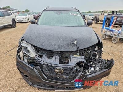Piąte zdjęcie samochodu w środku: 2019 NISSAN ROGUE SL VIN:5N1AT2MV5KC773265 - miniatura