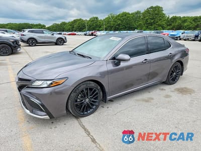 2024 TOYOTA CAMRY XSE 4T1K61AK3RU848923 - główne zdjęcie licytacji z USA - miniatura