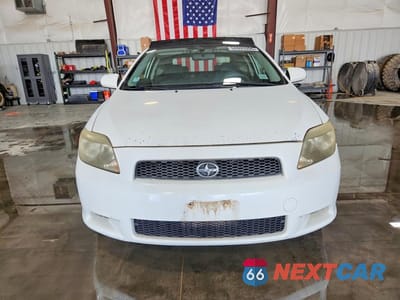 Piąte zdjęcie samochodu w środku: 2005 SCION TC BASE VIN:JTKDE177050016596 - miniatura