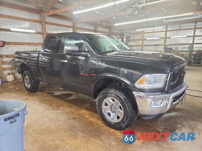 Czwarte zdjęcie samochodu z boku: 2017 RAM 2500 LARAMIE VIN:3C6UR5FL8HG620731 - miniatura