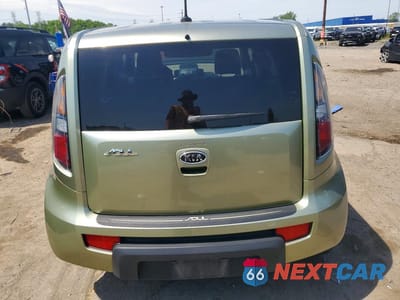 Zdjęcie 6 z 12 samochodu: 2010 KIA SOUL + VIN:KNDJT2A23A7126028 - miniatura