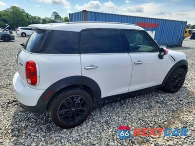 Trzecie zdjęcie samochodu z tyłu: 2016 MINI COOPER COUNTRYMAN VIN:WMWZB3C55GWR47422 - miniatura