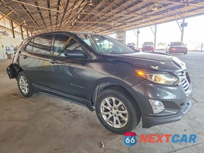 Czwarte zdjęcie samochodu z boku: 2018 CHEVROLET EQUINOX LS VIN:2GNAXHEV5J6138653 - miniatura