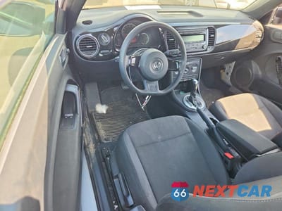 Zdjęcie 8 z 12 samochodu: 2014 VOLKSWAGEN BEETLE VIN:3VWF17AT5EM636911 - miniatura