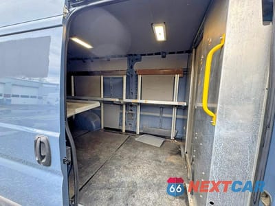 Zdjęcie 9 z 10 samochodu: 2019 RAM PROMASTER 3500 3500 HIGH VIN:3C6URVJG8KE558681 - miniatura