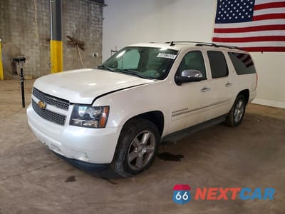 2013 CHEVROLET SUBURBAN K1500 LTZ 1GNSKKE78DR299119 - główne zdjęcie licytacji z USA - miniatura