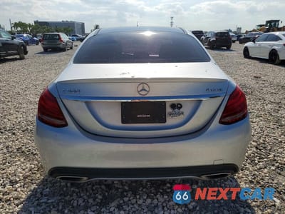 Zdjęcie 6 z 13 samochodu: 2016 MERCEDES-BENZ C 300 4MATIC VIN:55SWF4KB6GU175782 - miniatura