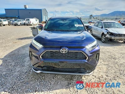 Piąte zdjęcie samochodu w środku: 2025 TOYOTA RAV4 XSE VIN:JTMFB3FV5SD277280 - miniatura